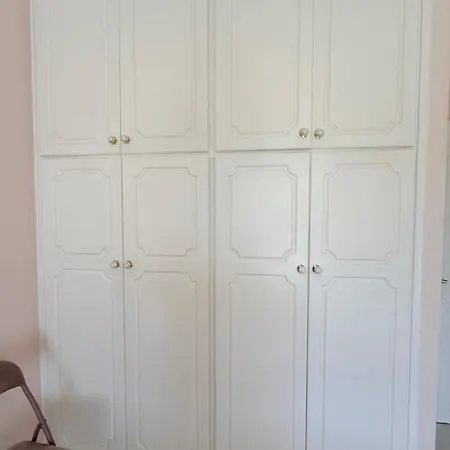 Zeus Apartment Vernardhaiika